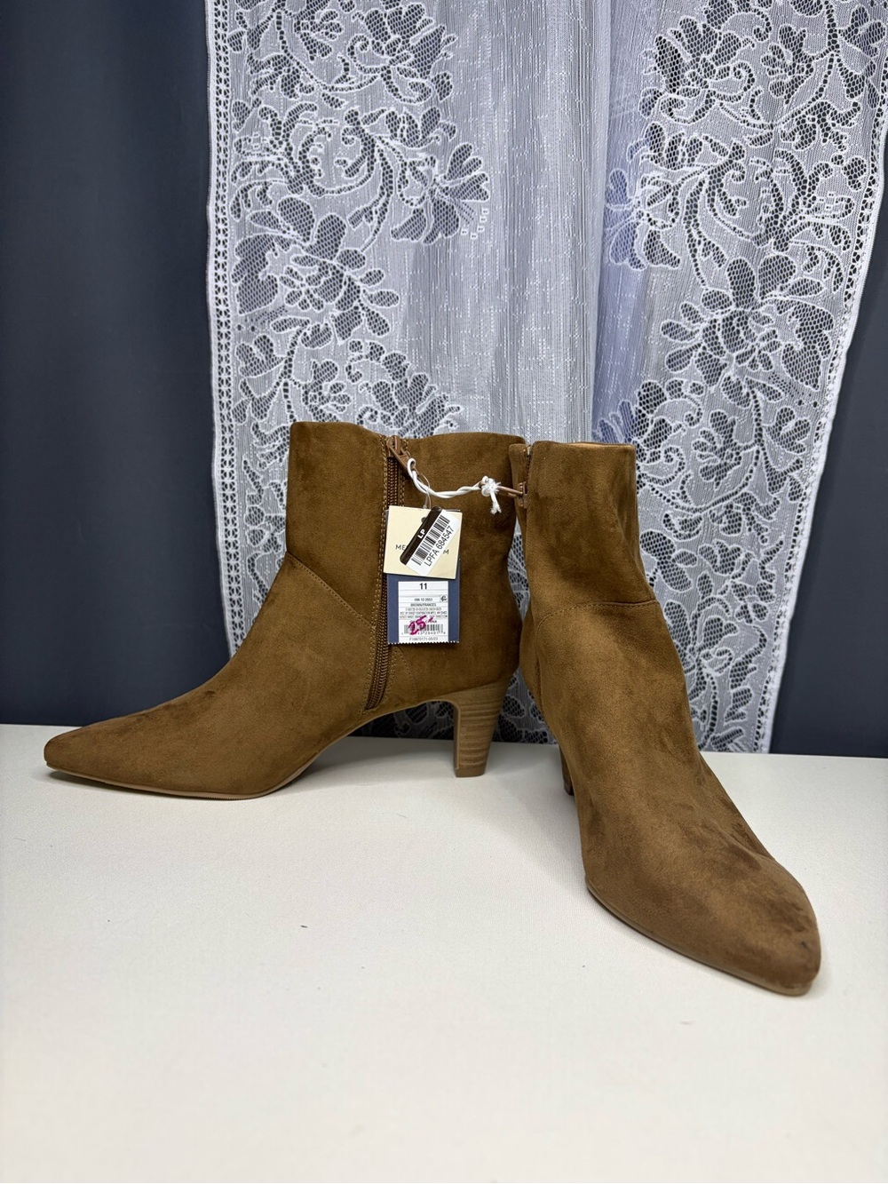 NWT Women's Suede Pointed-Toe Ankle Boots, Size 11